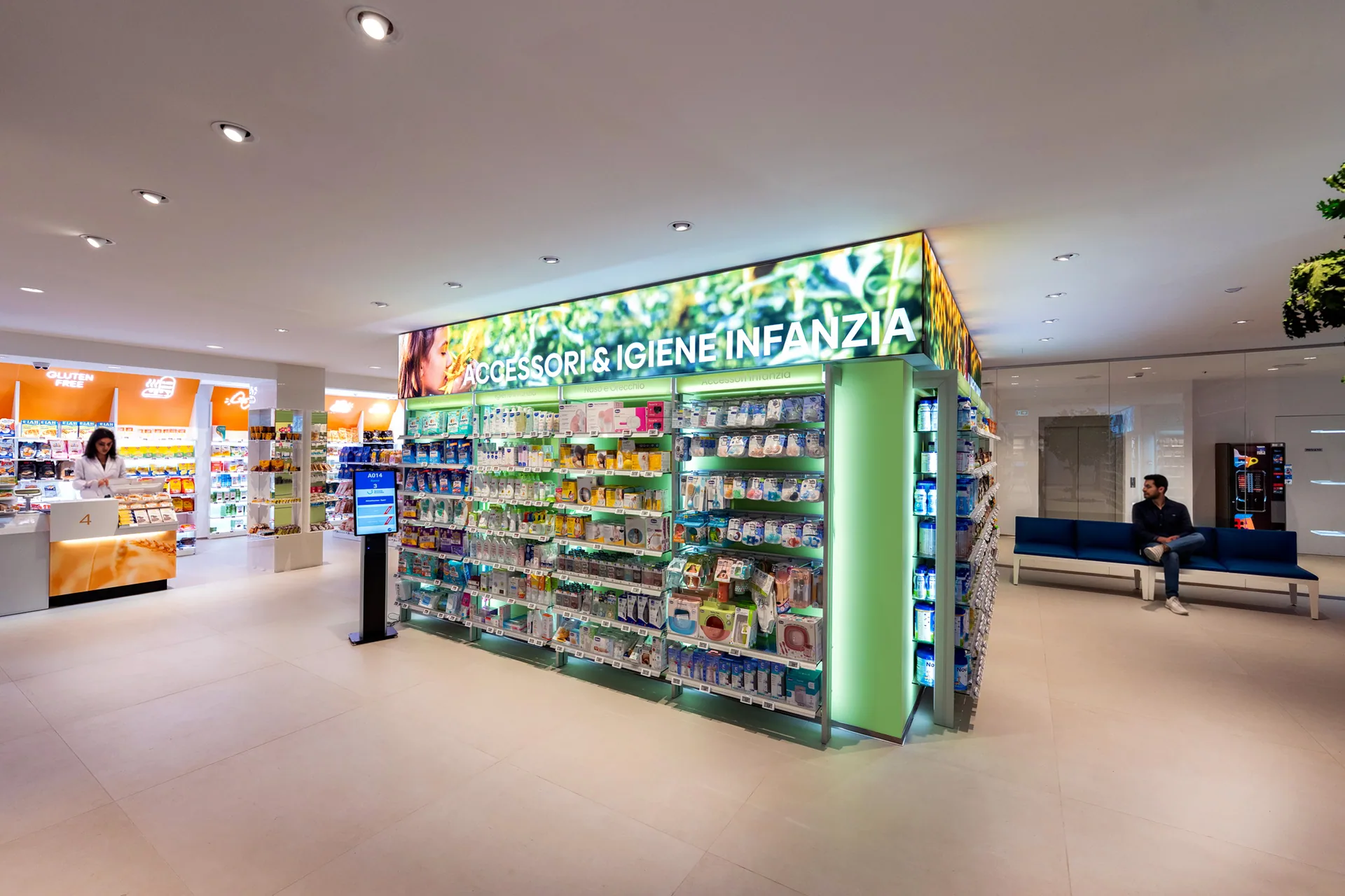 Reparti e spazi integrati della Farmacia Scoccianti